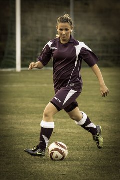Bild 4310 - B-Juniorinnen FSC Kaltenkirchen - SV Henstedt Ulzburg : Ergebnis: 2:0
